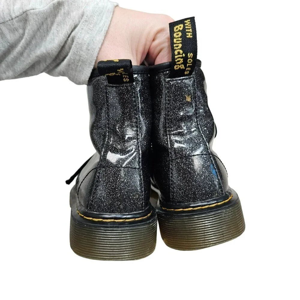 Dr. Martens 1460  Black Glitter J Girls Boots Size 1‎ US Black Glitter Lace-Up